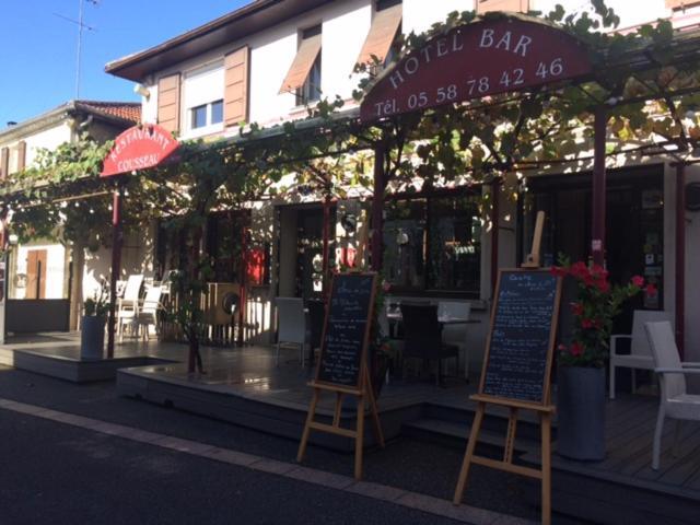 Hotel Restaurant Cousseau Parentis-en-Born Exterior foto